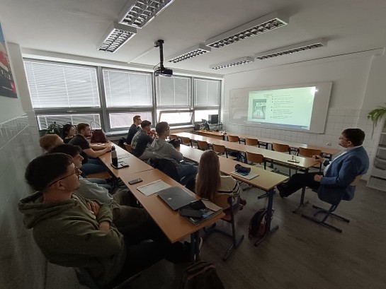 Prednáška Vetranie veľkokuchýň na STU Bratislava