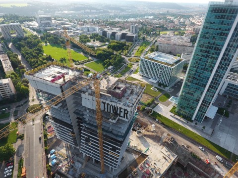 The building and its surroundings