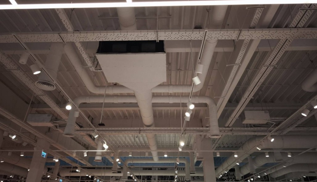 M3 Nike Outlet Polgár szellőztetése, Polgár, Magyarország #5