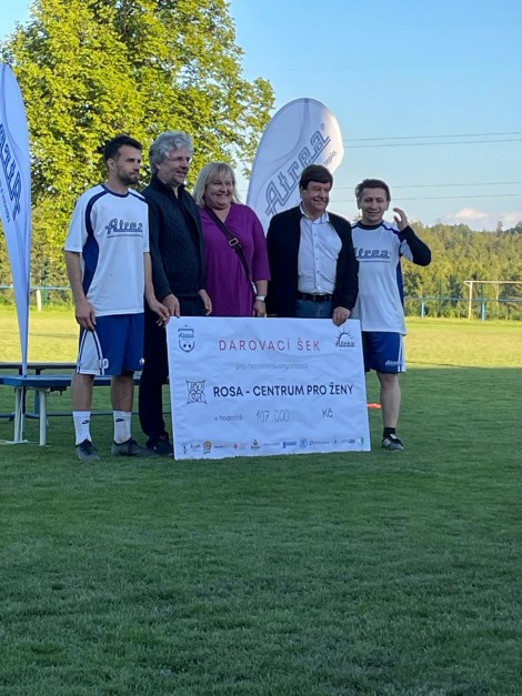 Rosa og ATREA Football Cup